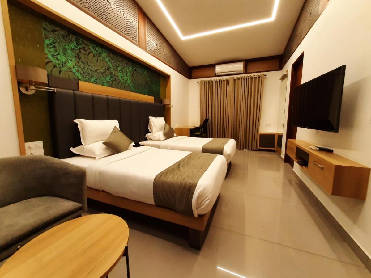 Lago Leisure Resort & Spa Cherai Beach Eksteriør billede