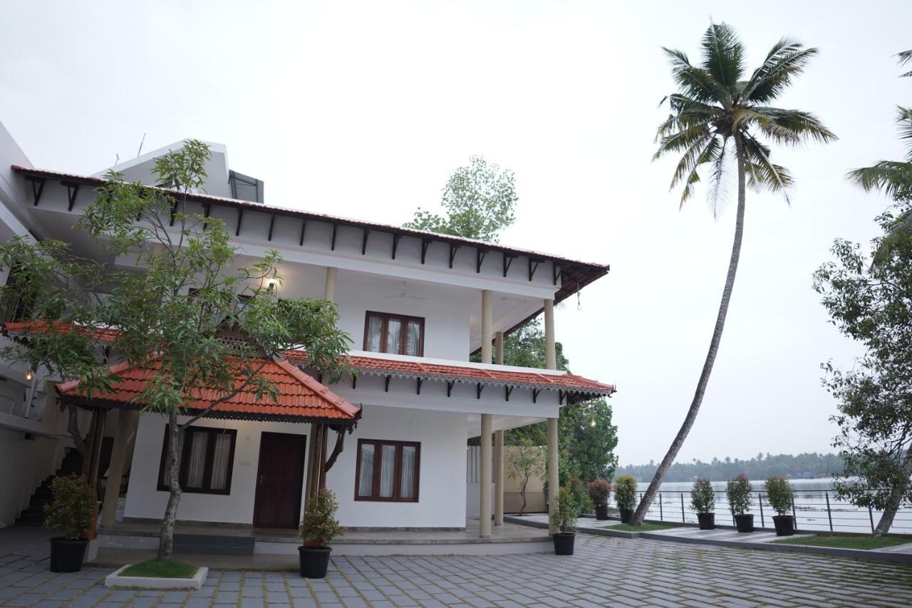 Lago Leisure Resort & Spa Cherai Beach Eksteriør billede